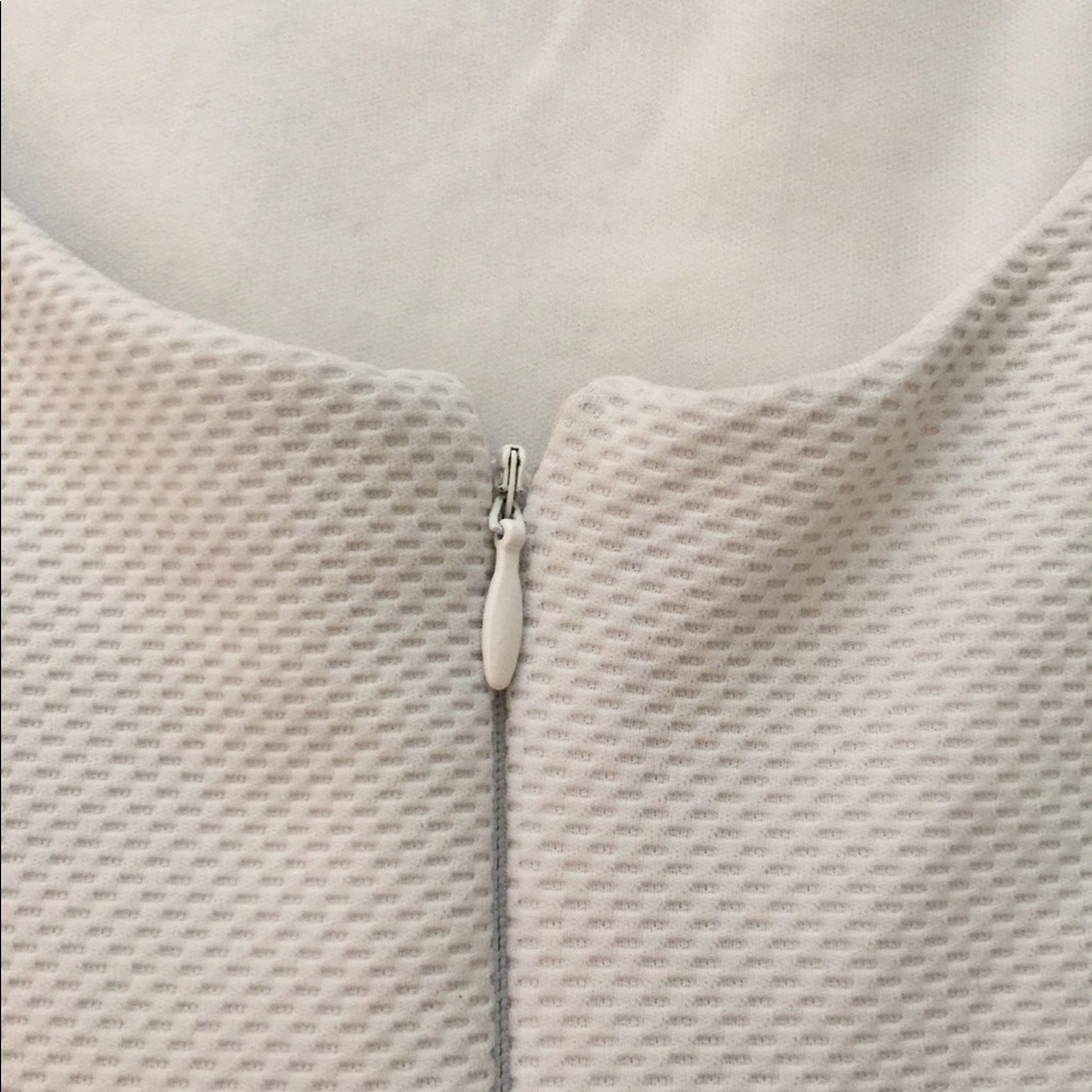 EUC Tiana B. Cream, Peach, Dark Blue Flair Dress,4 - Picture 4 of 7